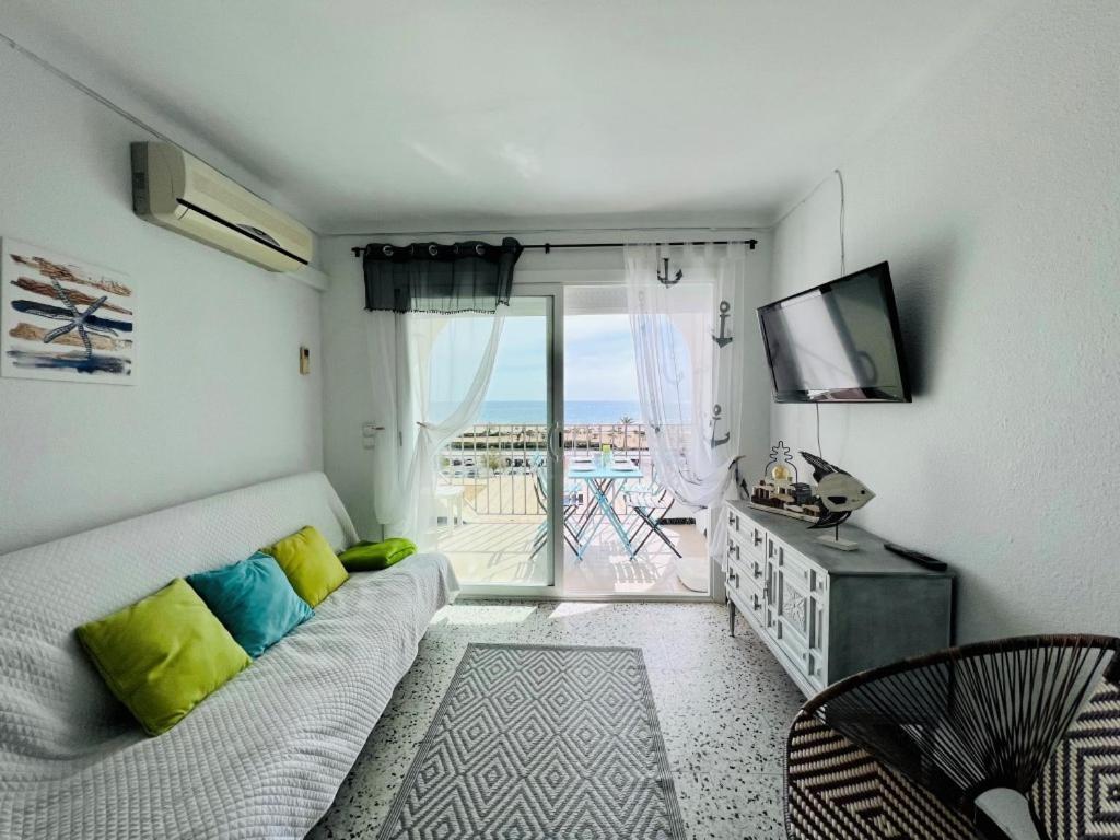 Sylvia 4A - Estudio En Primera Linea De Mar - Centrico - Terraza Vista Mar - Playa - Wifi Apartment Empuriabrava Luaran gambar